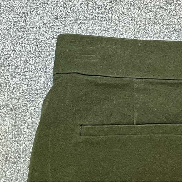 Loft Green Pull On Pants Womens Size 4 Straight Leg Stretch - Picture 8 of 9